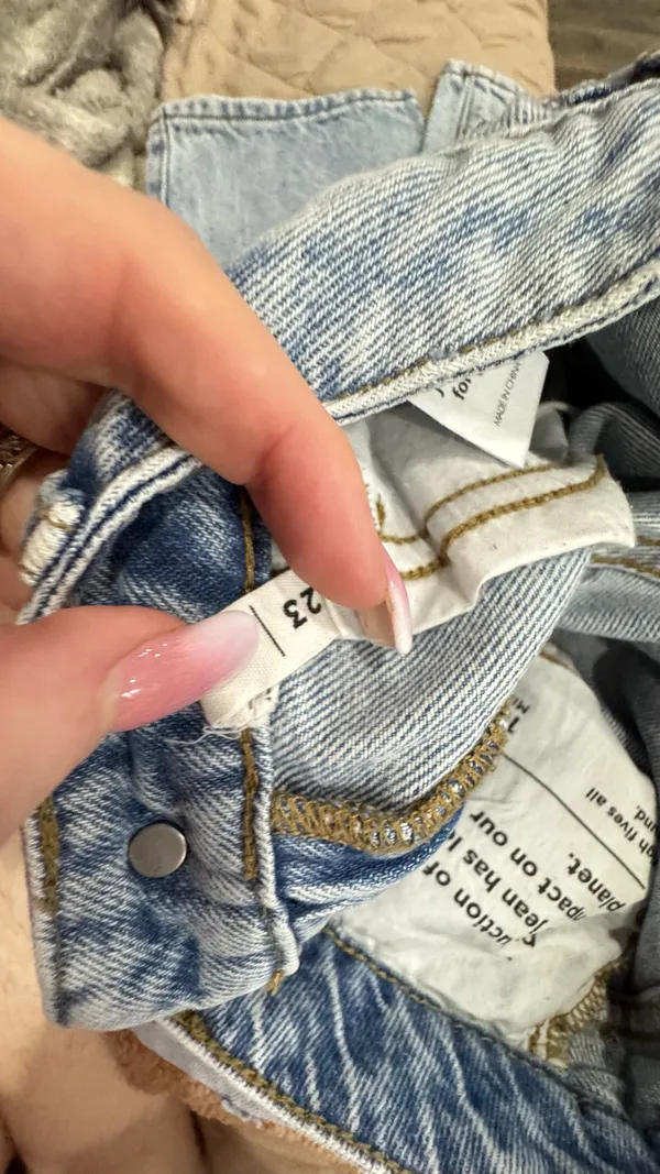EUC PAC SUN JEANS SIZE 24  - Image 3