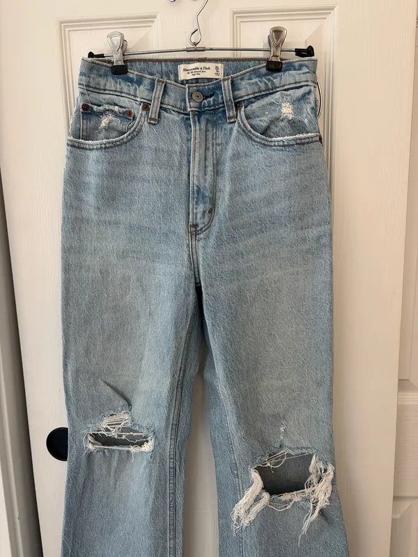 Abercrombie 90s Relaxed High-Rise Jeans - Image 3