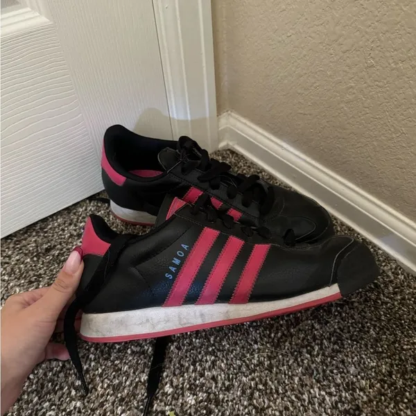 Adidas Samoa OG Shoes Womens Size 7.5 in Black‎ Pink Sneaker - Image 2
