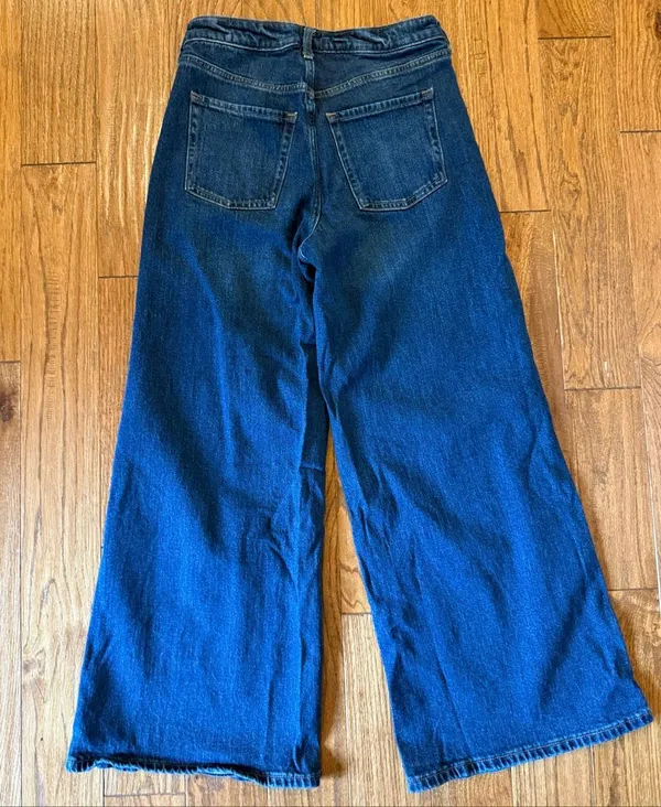 Old Navy extra high rise super wide leg jean size 4 - Image 6
