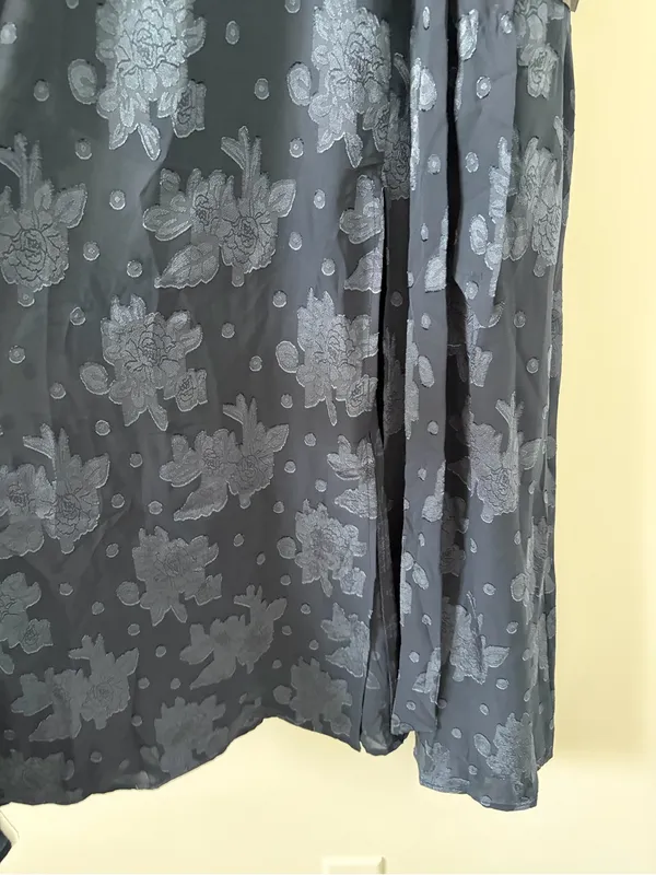 Lulu’s Compelling Love Navy Blue Jacquard Floral Short Sleeve Maxi Dress NWT S - Image 3