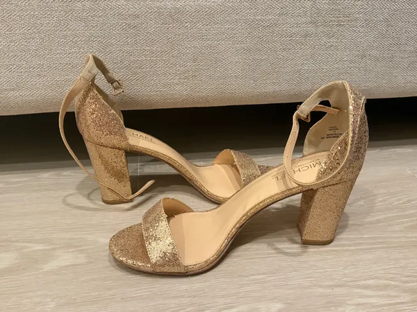 Michael by Michael Shannon Gold Glitter Block Heel Sandals | Size 11 - Image 3