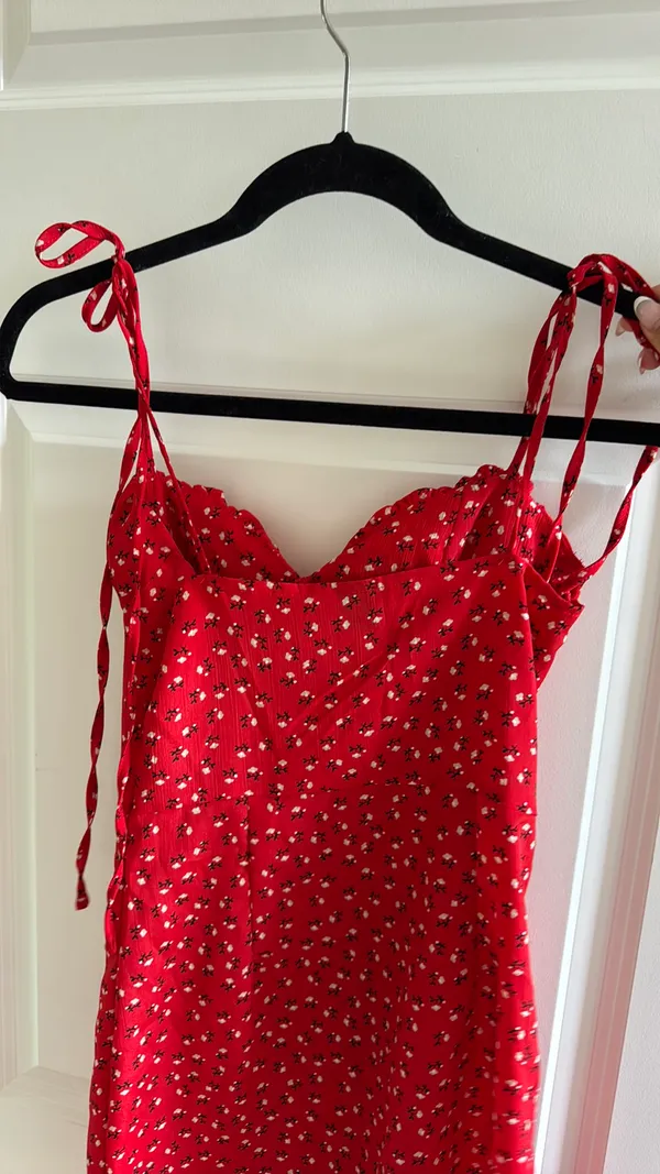 Red Floral Shein Dress - Image 5
