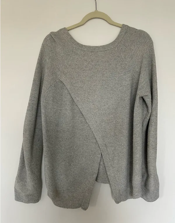Madewell Grey Sweater - Image 2