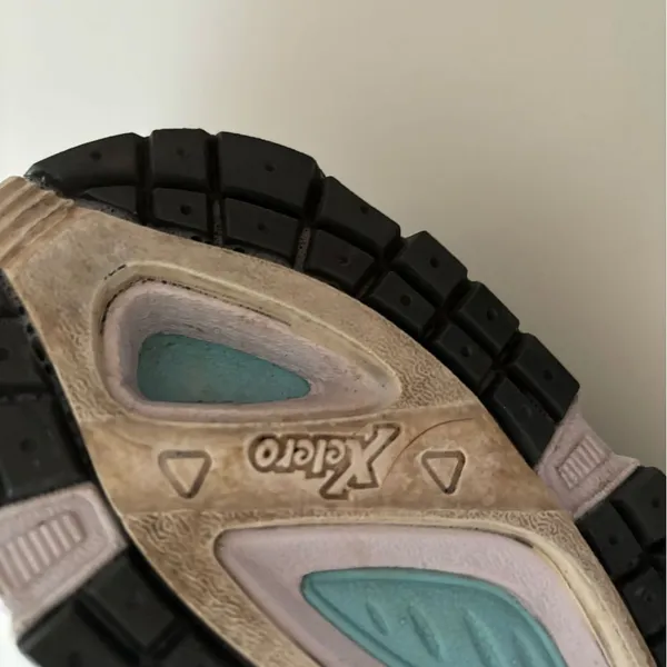 Women’s Xelero shoes. Lightly‎ worn. These do not come with insoles. - Image 7