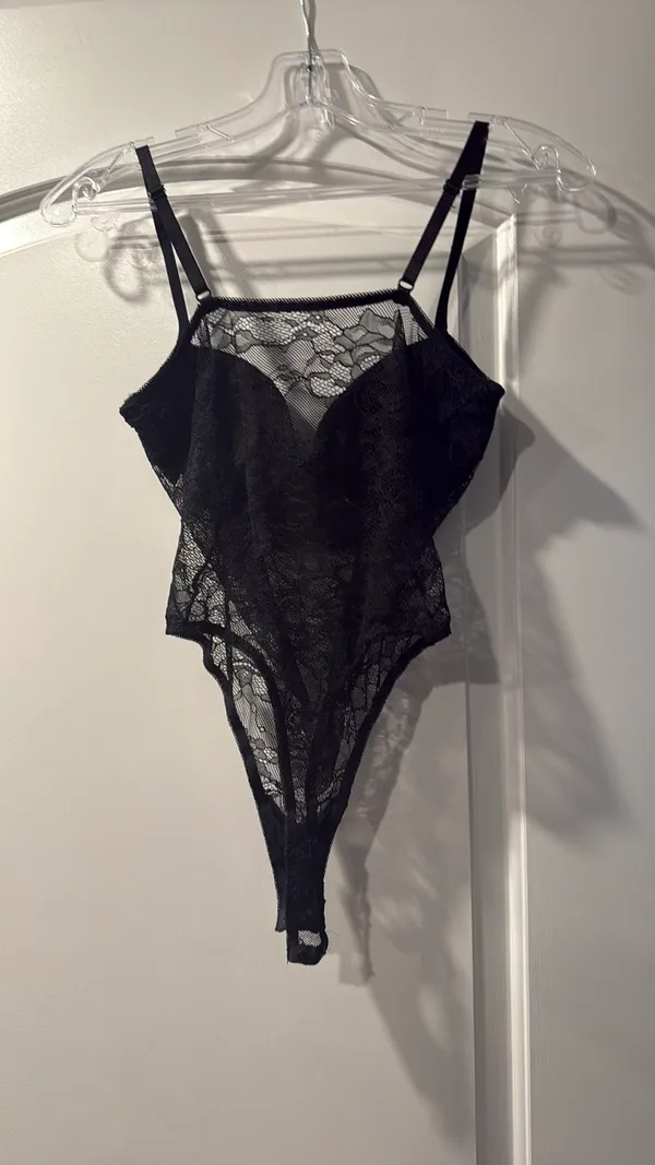 Forever 21 Bodysuit Black Lace - Image 2