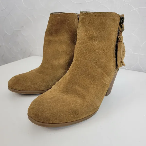Guess Womens Boots Size 7.5 Tan Side Zip Almond Toe Studded Chucky Ankle Heel - Image 5