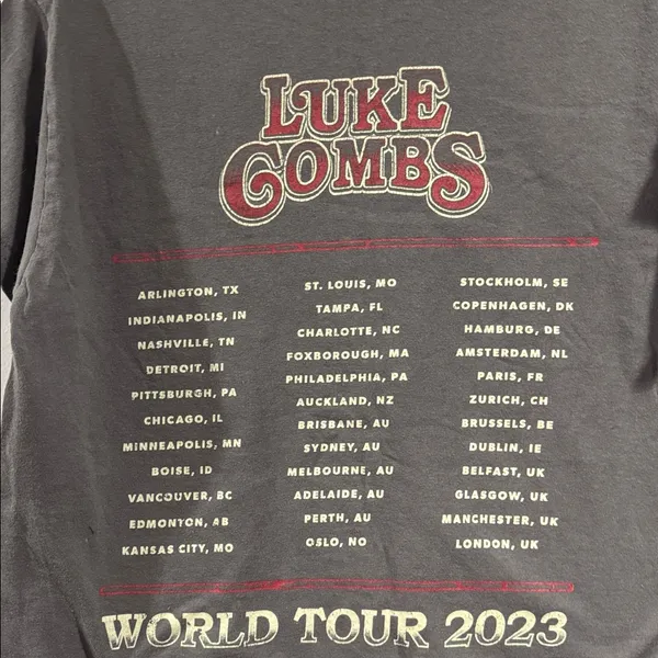 Luke Combs World Tour Graphic T-Shirt 2023 medium unisex - Image 3