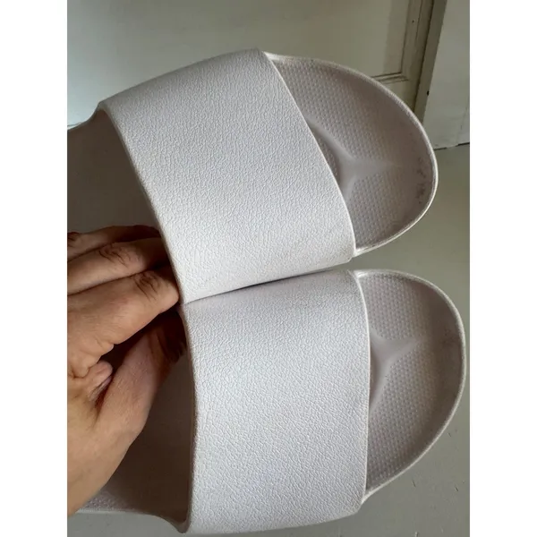 Archies‎ white support slides size women's 12 / men's 11 - Image 9