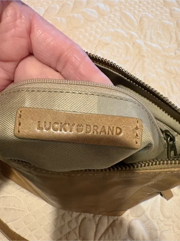 Lucky Brand leather crossbody bag soft tan/beige leather - Image 7