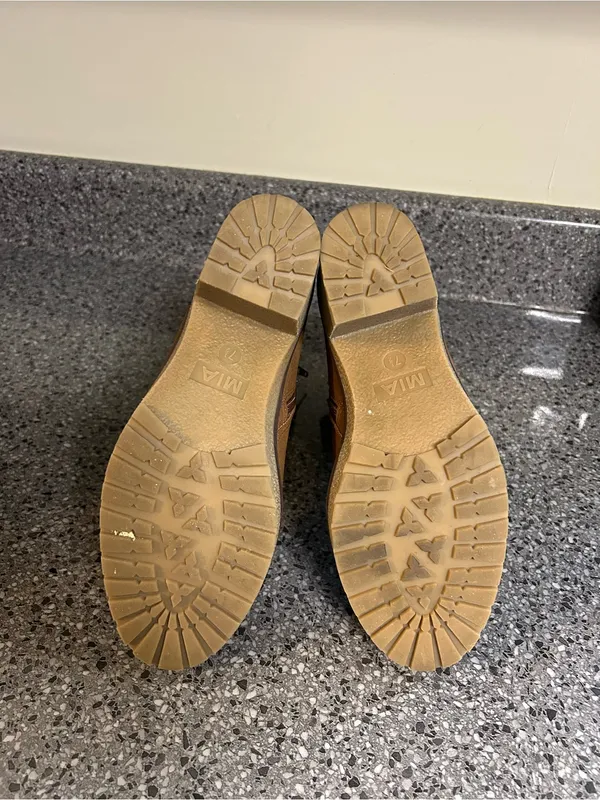 MIA Tan Suede Ankle Booties with Block Heel - Image 6