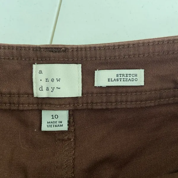 NWOT A New Day women’s chocolate brown‎ stretch khaki deep pocket pants size 10 - Image 5