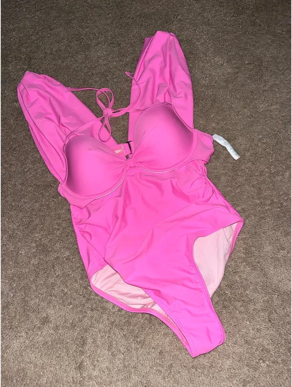Cupshe Bikini Set - Image 4