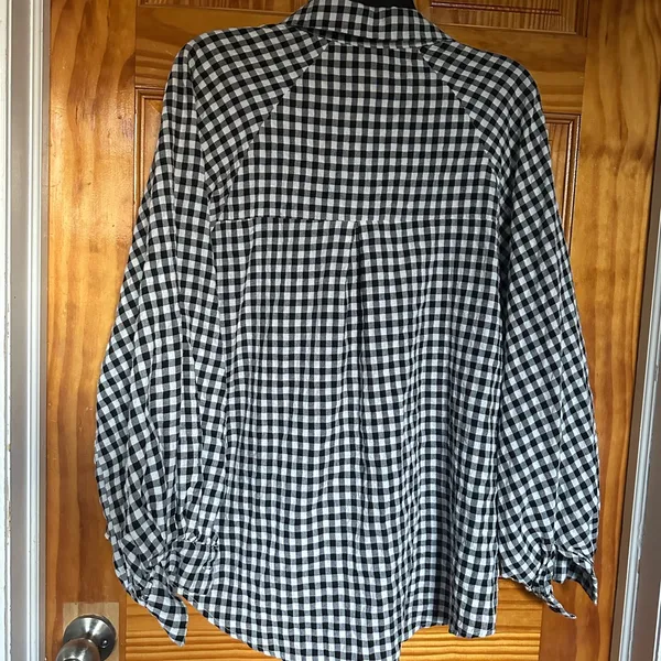 Black and White Checkered gingham Shirt Size L - Image 3