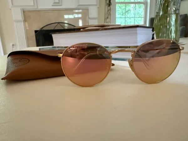 Ray-Ban Sunglasses Round - Image 4