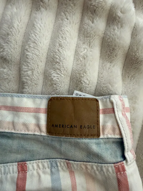 American Eagle Jean Shorts - Image 3