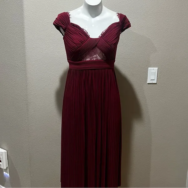 Asos design fuller bust lace and pleat bardot burgundy dress size 4 nwt - Image 4