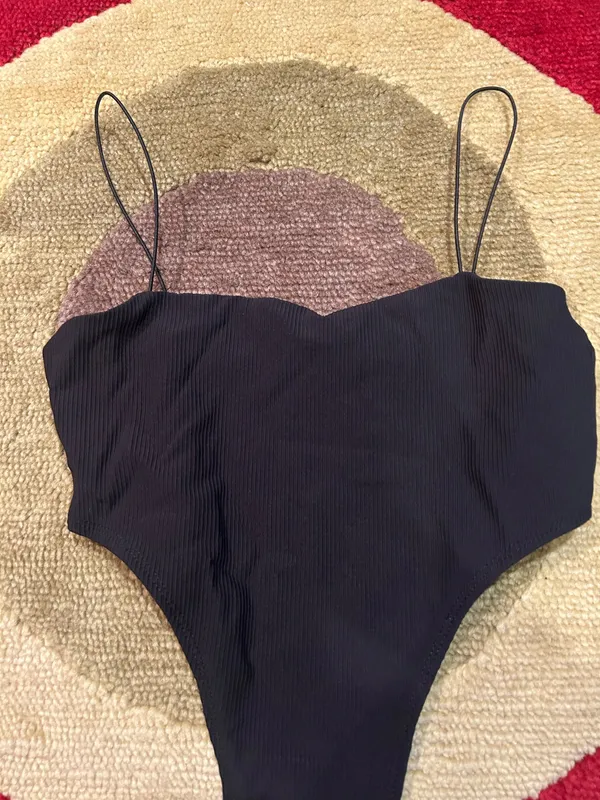 NWOT Edikted Camilla High Cut Bodysuit Black Spaghetti Strap Ribbed Thong Small - Image 2