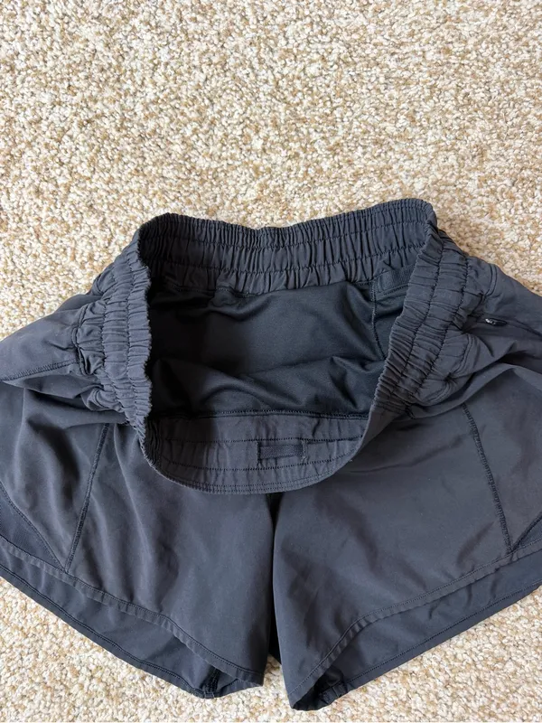 Lululemon Hotty Hot Shorts Black 3.5” Inseam Lined Run Gym Size 6 - Image 7
