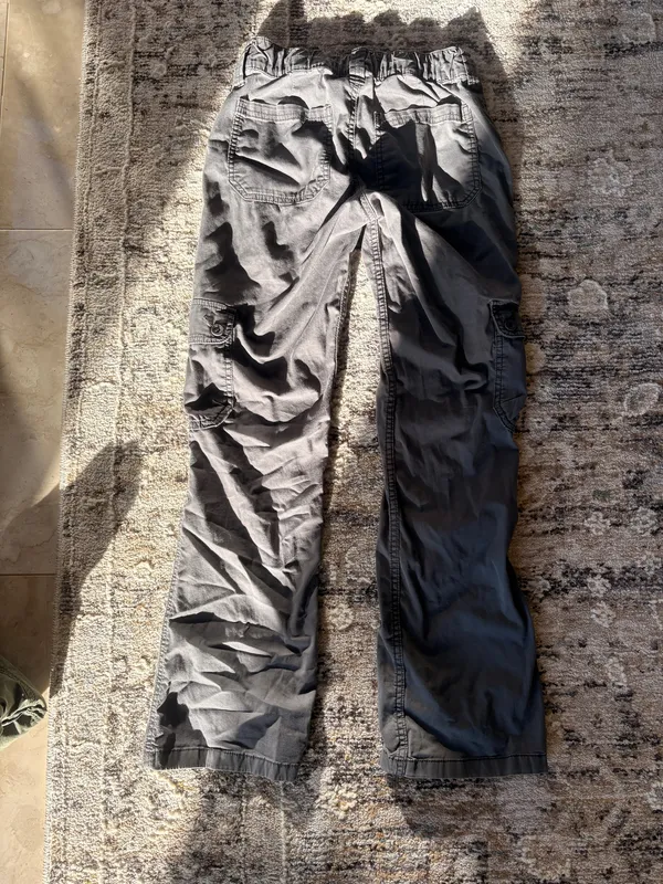 Hollister Mid-rise Gray Cargo Pants  - Image 2