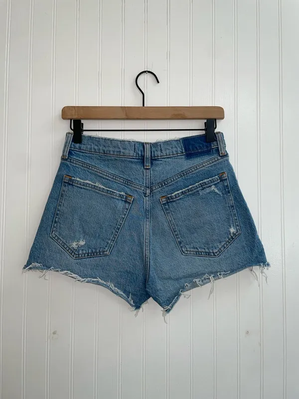 ABERCROMBIE & FITCH The Mom Short High Rise Distressed Denim Size 2 | 26 - Image 3