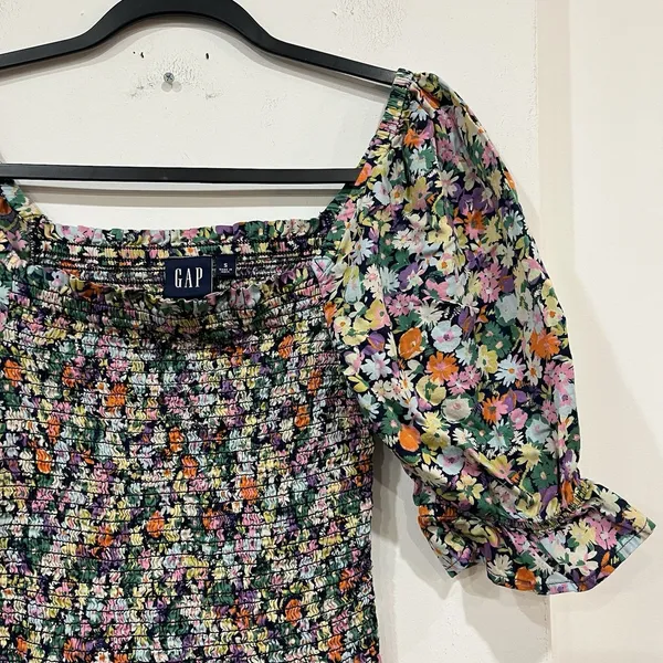 GAP Floral Ditsy Smocked Peplum Top Size Small Puff Sleeve Cottage Boho - Image 3