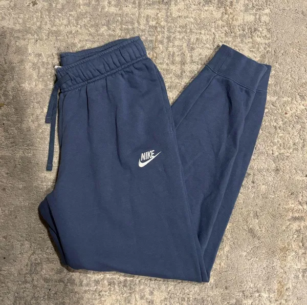 Nike Fleece Sweatpants Women’s - Image 5
