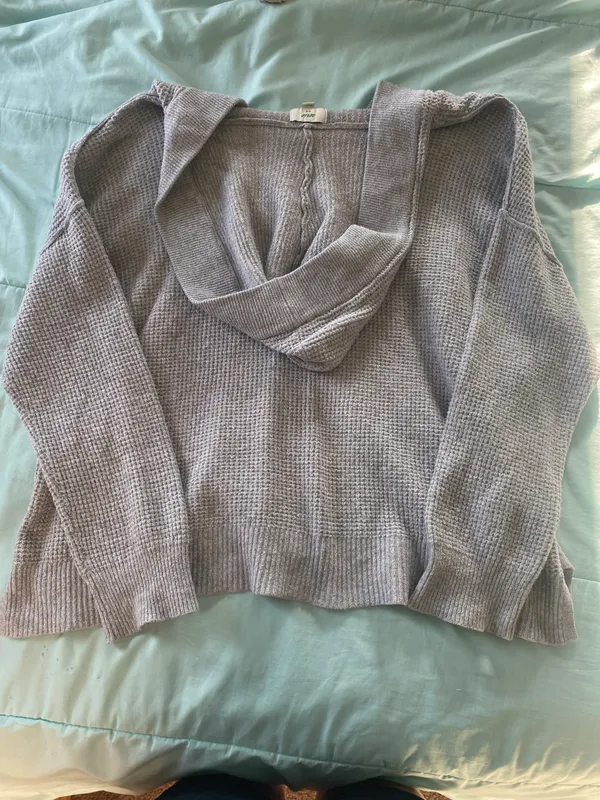 Aerie Grey V-neck Waffle Knit Sweater - Image 3