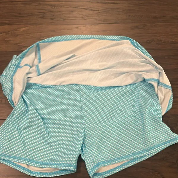 NWT Vineyard Vines Factory Whale Print Athletic Skort Sz L - Image 6