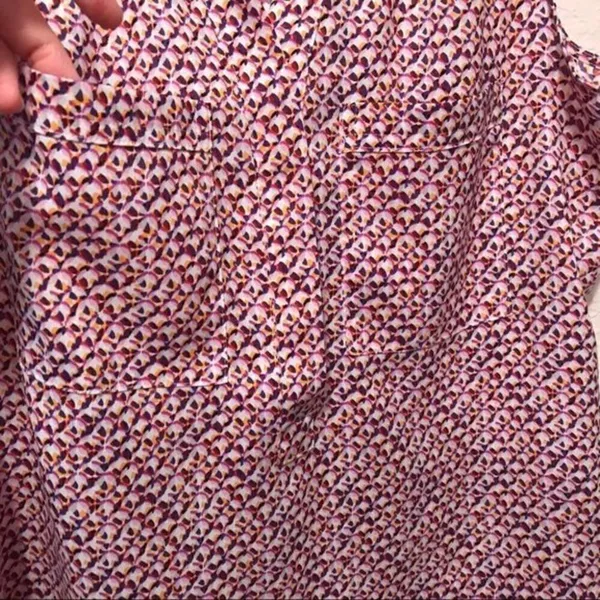 *30off3* NWOT. Ann Taylor blouse with 2 pockets‎ & buttons​ - Image 6