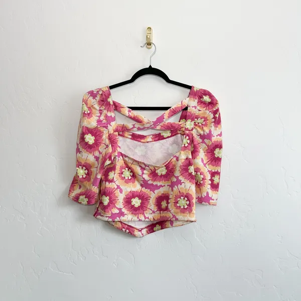 Free People | Give Me More‎ Cotton Floral Half Sleeve Crop Top in Pink | Medium - Image 4