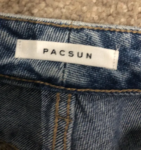 PacSun Light Washed Mom Jeans - Image 4