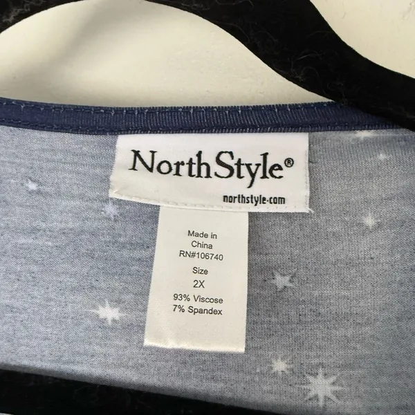 Northstyle Women’s 2X Navy Blue Star Robe - Image 3