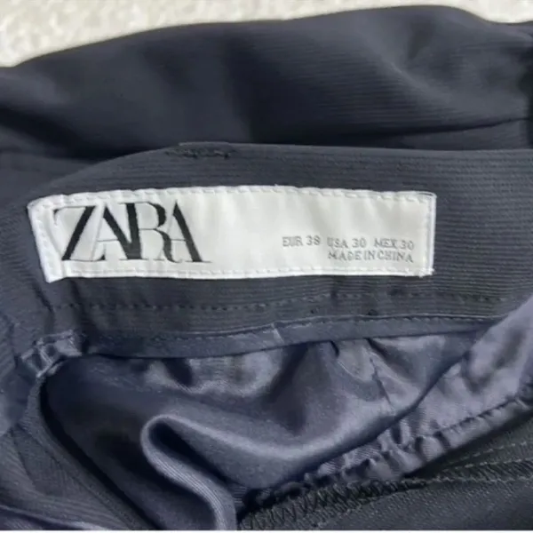 Zara Navy Blue Bermuda Shorts(Size 30) - Image 5