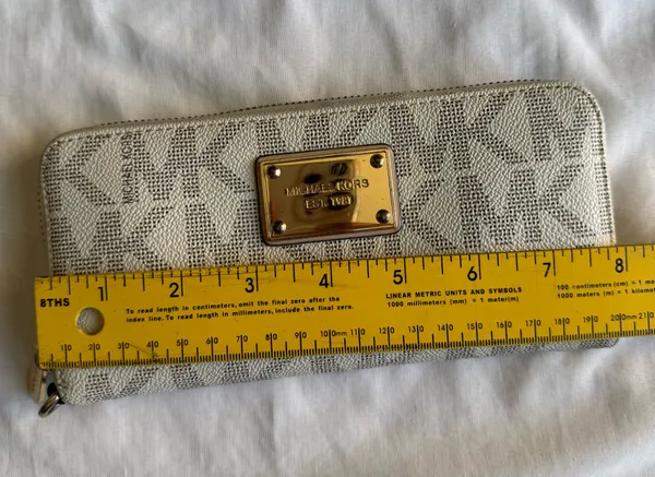 Michael Kors Wallet - Image 7