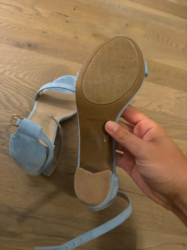 Heels Blue Size 7.5 - Image 3