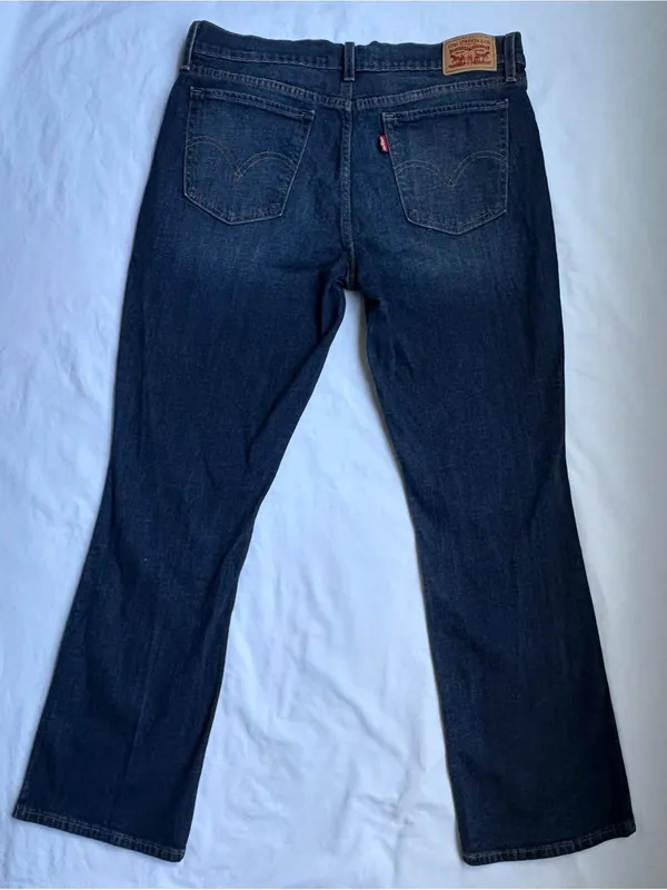 Jeans Levi's 415 Classic Relaxed Bootcut women 30 - Image 2