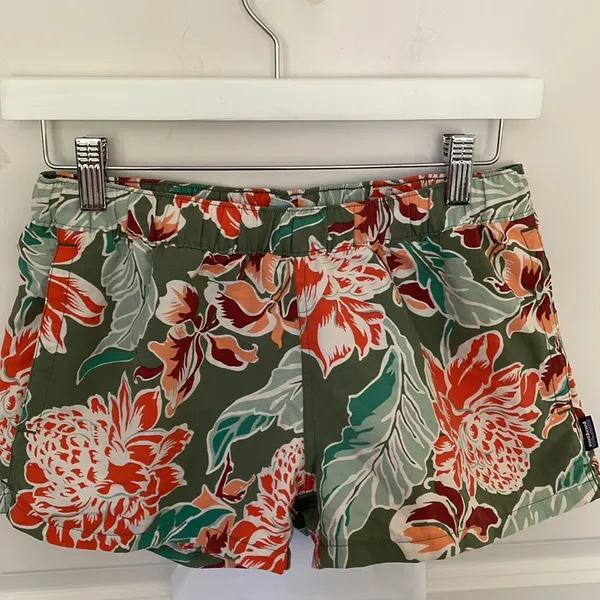 Patagonia Barely Baggies 2.5” Floral Small - Image 3