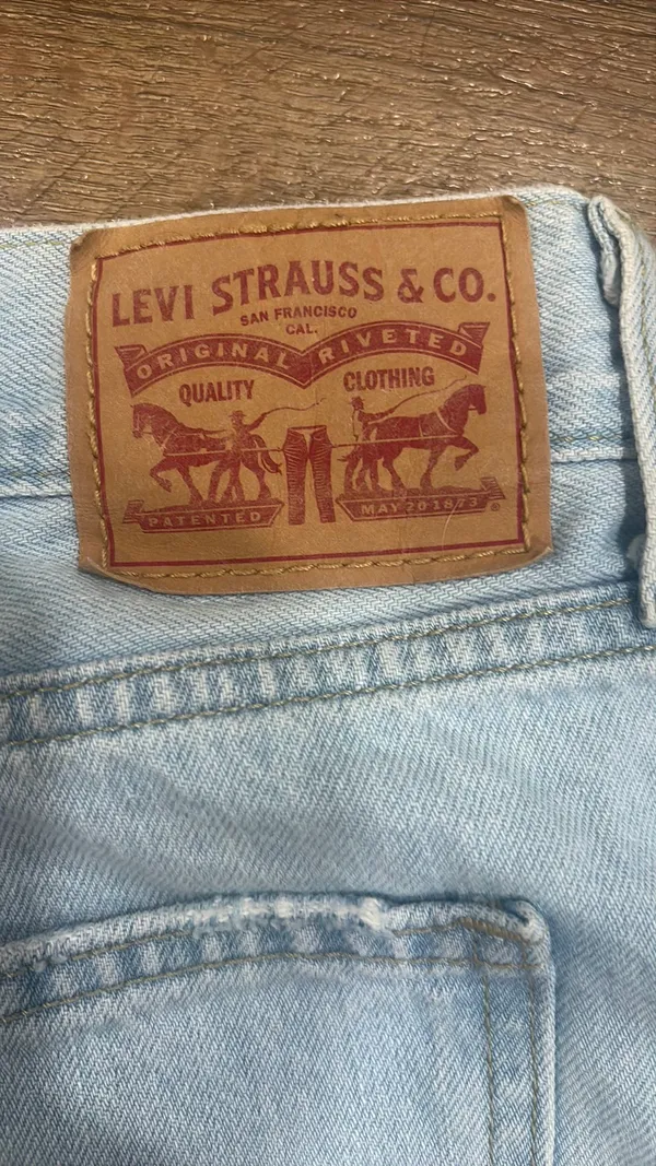 Levi’s Ripped Jeans - Image 3