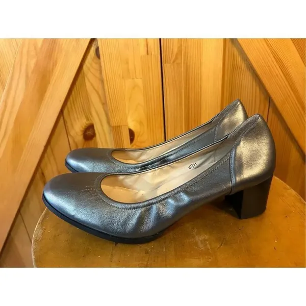 Jon Josef Damas Leather Pumps platinum size 8.5 ￼ - Image 3