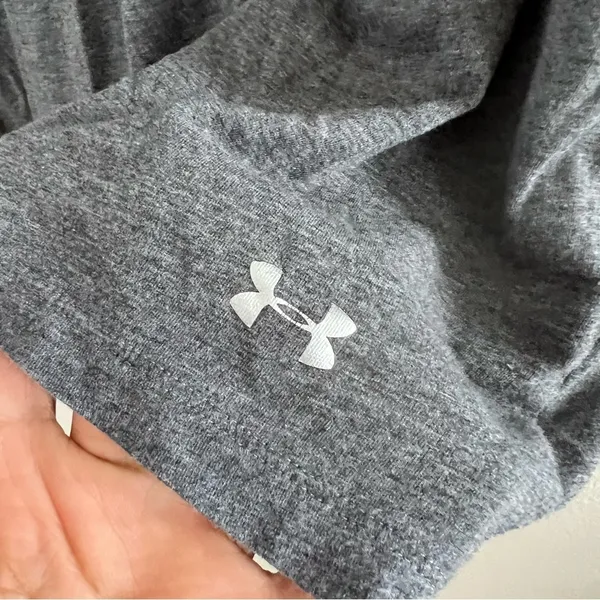 Under Armour Gray Long Sleeve Loose Heatgear Open Back Strappy Stretch Large - Image 4