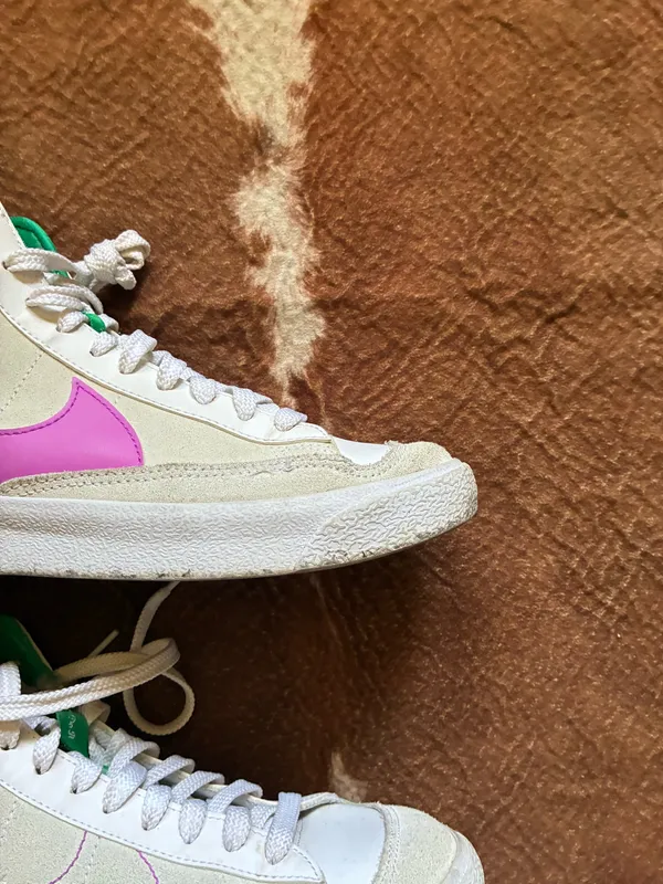 Nike blazer purple and green Youth tennis shoes size 6.5Y No major flaws - Image 5