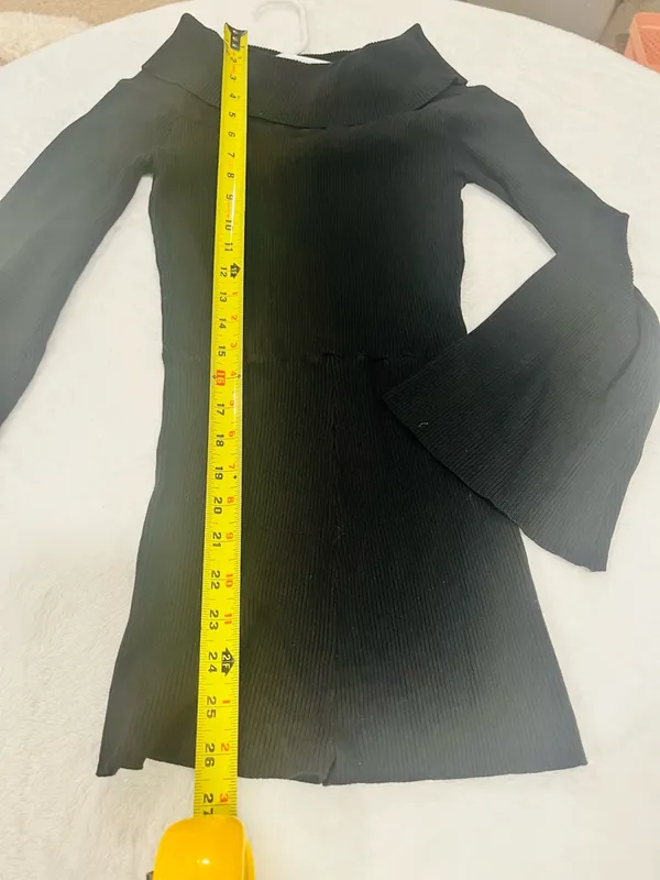 Black Ribbed Off-the-Shoulder Bell Sleeve Romper - Size M - Image 4