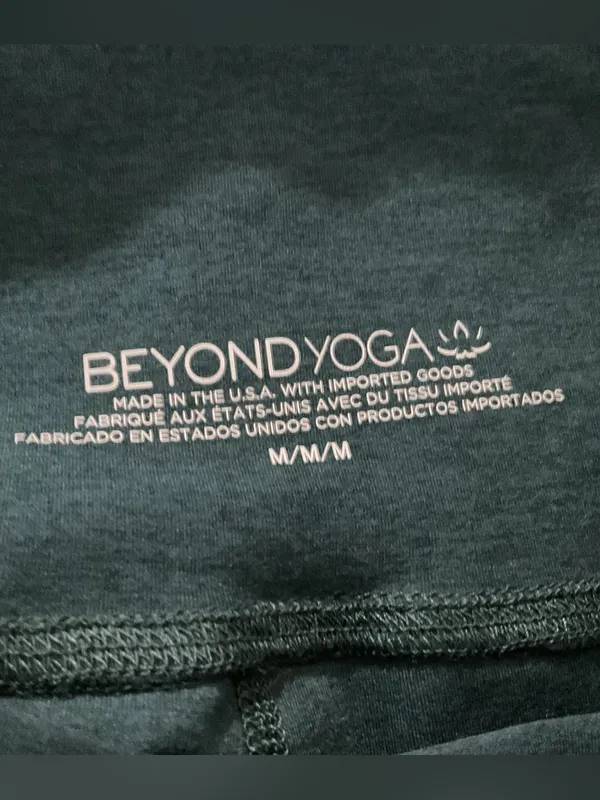 Beyond Yoga Out Of Pocket High Waisted Midi Leggings Womens Size Medium - Image 5
