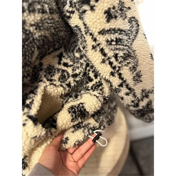 Supeon Sherpa Fleece Jacket Paisley Print Cream Black Zip Up Cozy Size M - Image 9