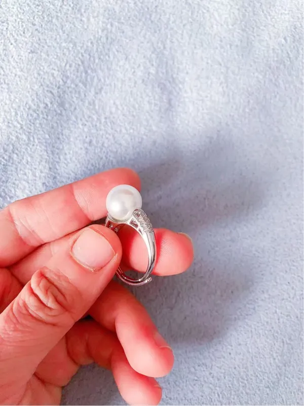 Large Ring Sculpture with Pearl And Crystals - Cocktail Pearl Ring - Image 6