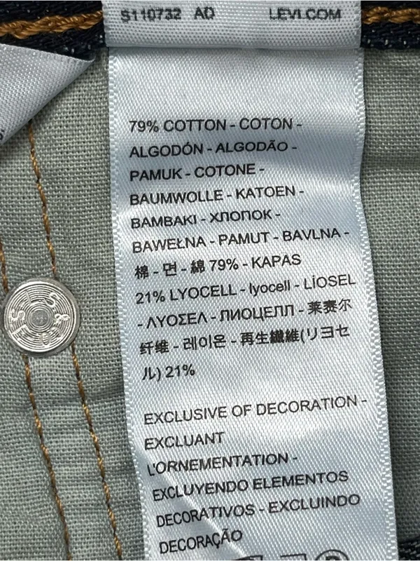 Levi’s 501 mid thigh Jean shorts 28 NEW - Image 13