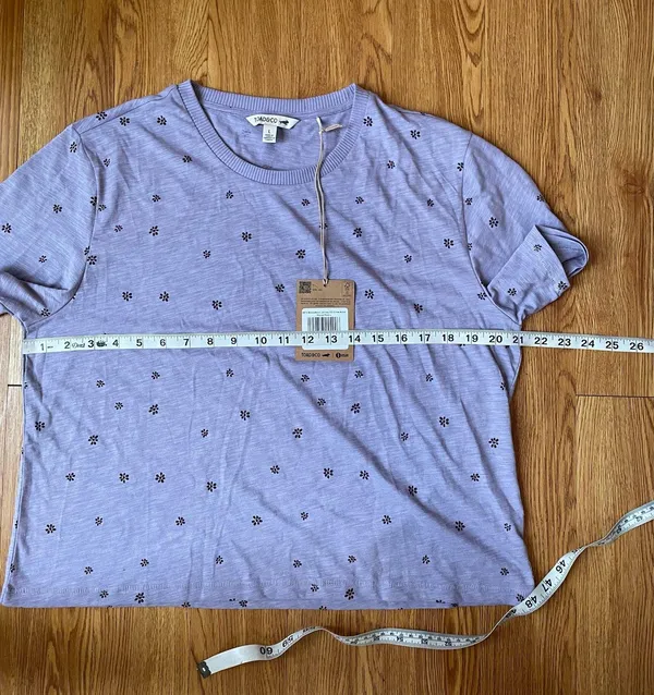 Toad & Co boxy Tshirt  - Image 4