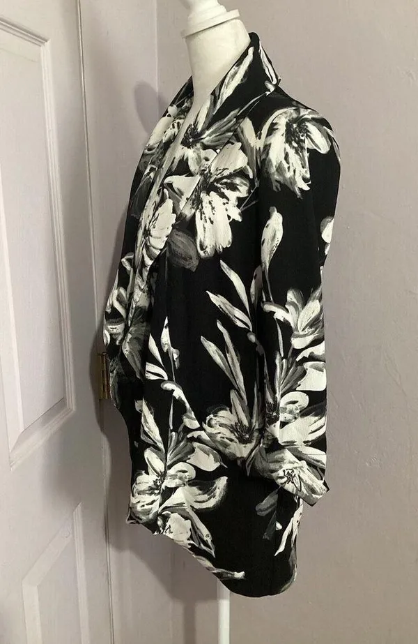 Carolina Belle Montreal Floral Open Front Blazer Jacket Black White S - Image 2