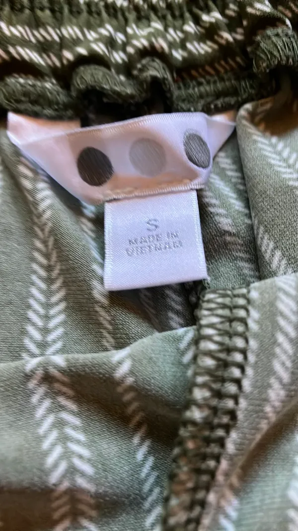 Kirkland Signature costco yoga pants - Image 3